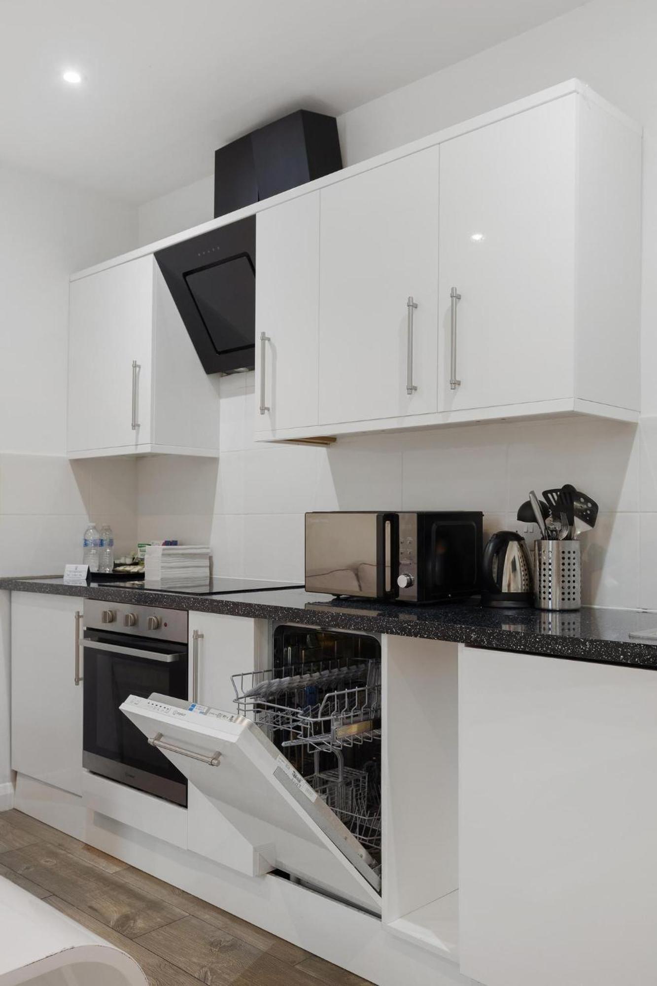 Central And Modern One Bedroom Flat 201 Oxford Exterior photo